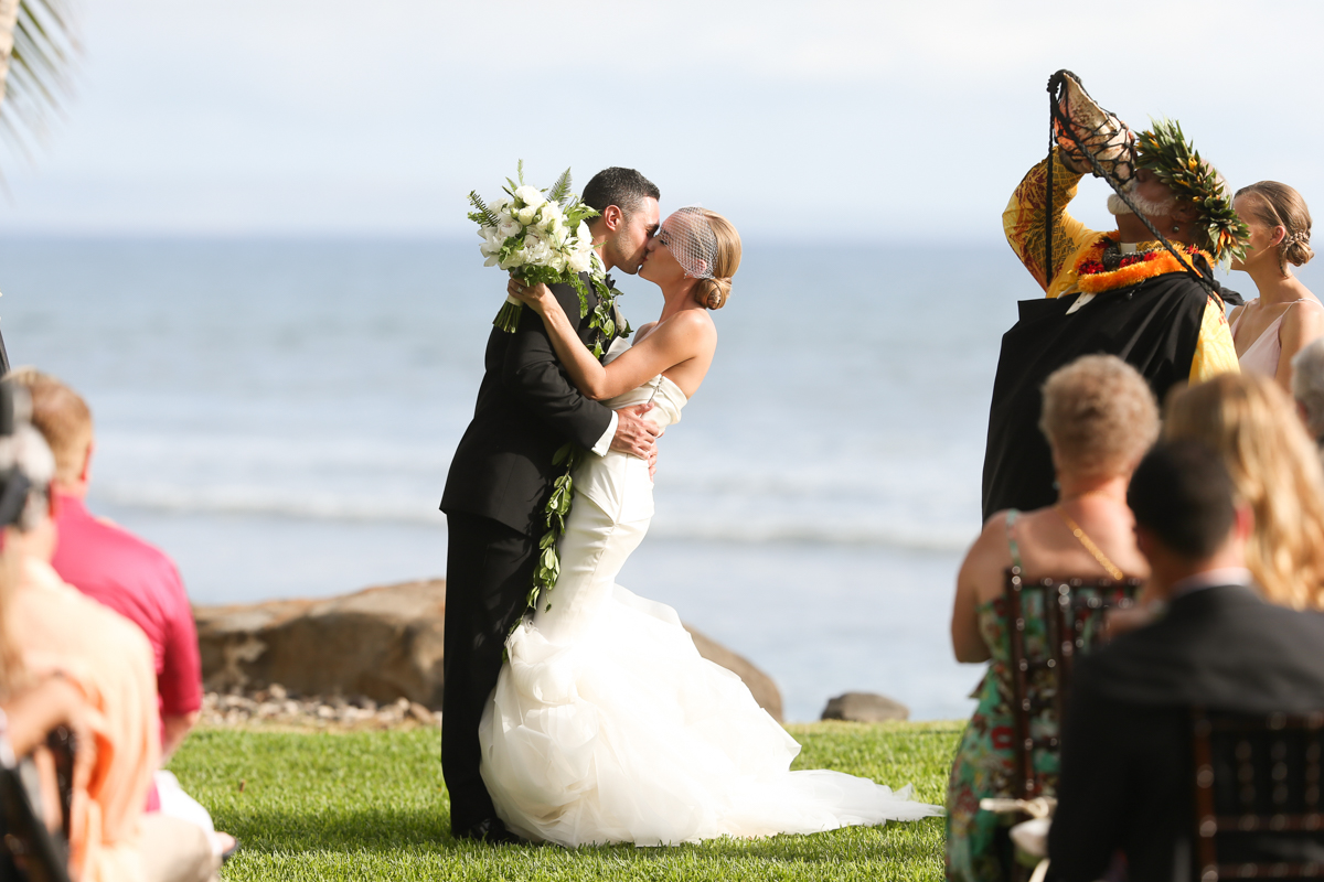 eatsleepwear, Kimberly Lapides, Kimberly Pesch, Wedding, Beach Wedding, Wedding Ceremony, Palm Trees, Alison Conklin, Maui, Hawaii, Olowalu Plantation House, Vera Wang