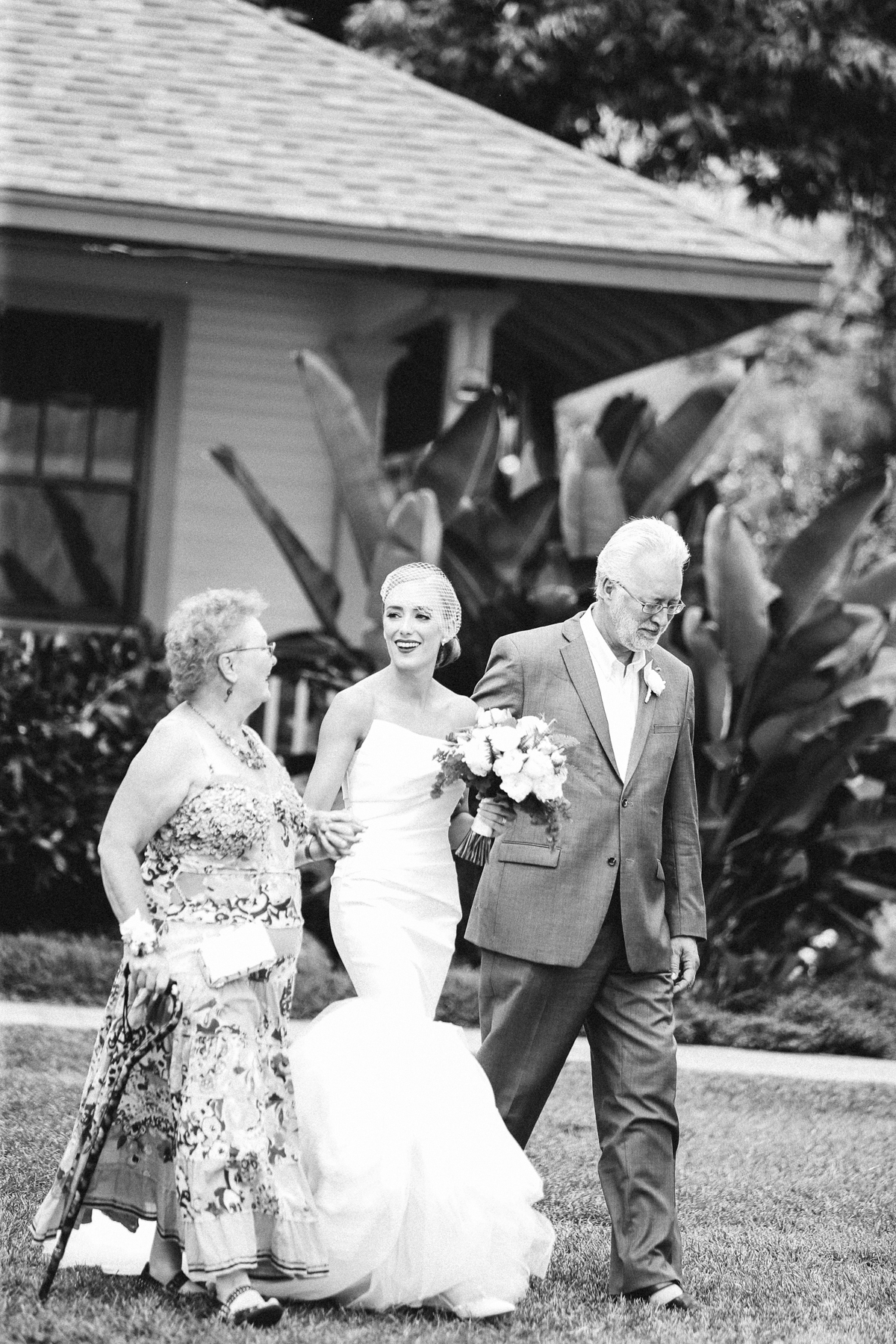 eatsleepwear, Kimberly Lapides, Kimberly Pesch, Wedding, Beach Wedding, Wedding Ceremony, Palm Trees, Alison Conklin, Maui, Hawaii, Olowalu Plantation House, Vera Wang