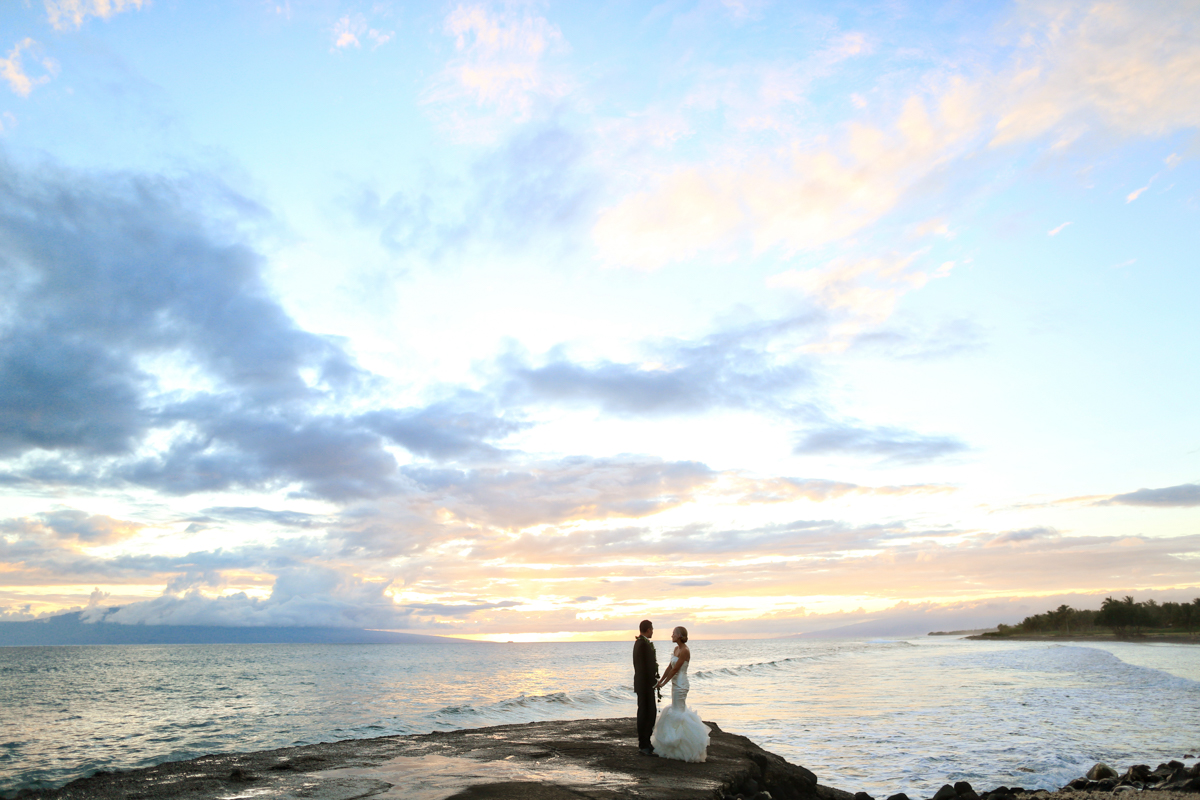 EatSleepWear, Wedding, Beach Wedding, Reception, Alison Conklin, Maui, Hawaii, Olowalu Plantation House, Vera Wang, Kimberly Pesch, Kimberly Lapides, Beach Wedding