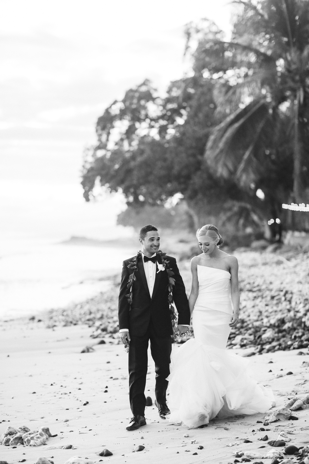 EatSleepWear, Wedding, Beach Wedding, Reception, Alison Conklin, Maui, Hawaii, Olowalu Plantation House, Vera Wang, Kimberly Pesch, Kimberly Lapides, Beach Wedding