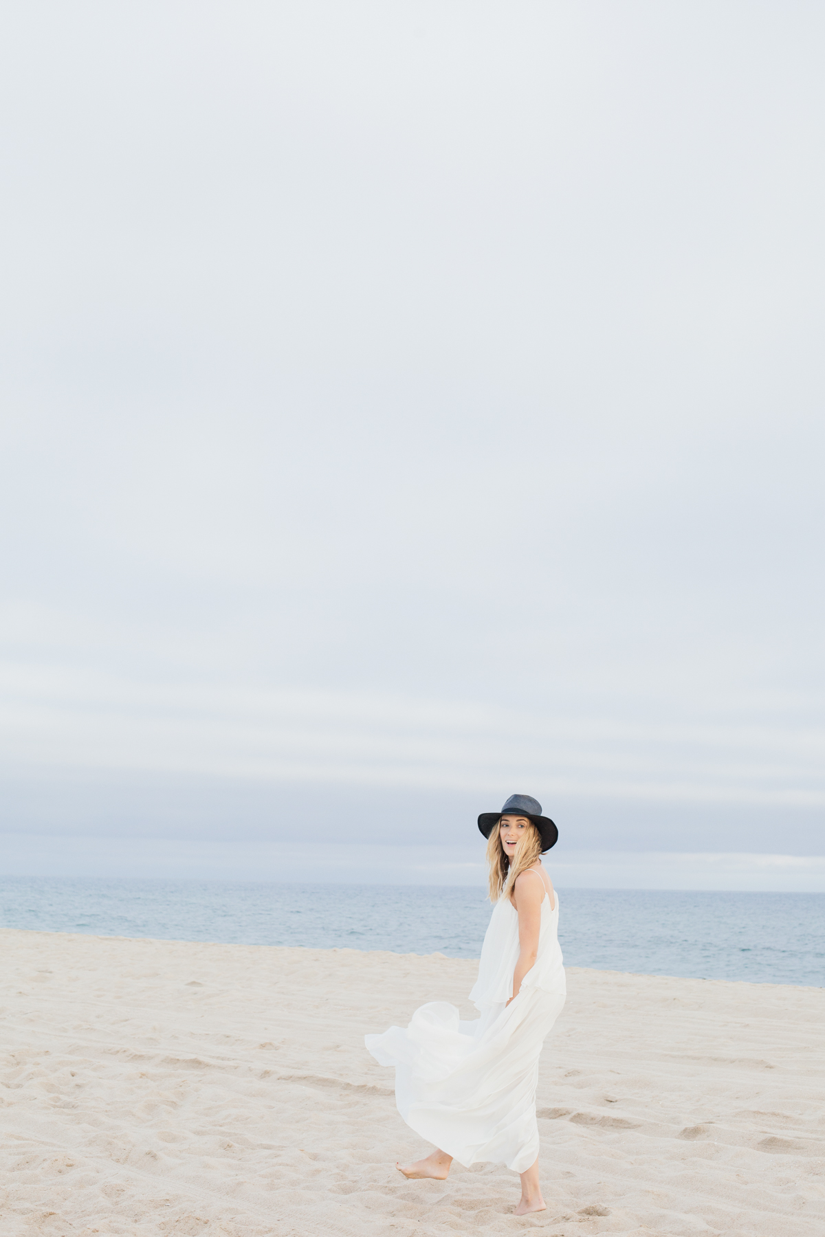 eatsleepwear, outfit, elizabeth and james, birkenstock, Glady Tamez, Beach, Kimberly Lapides