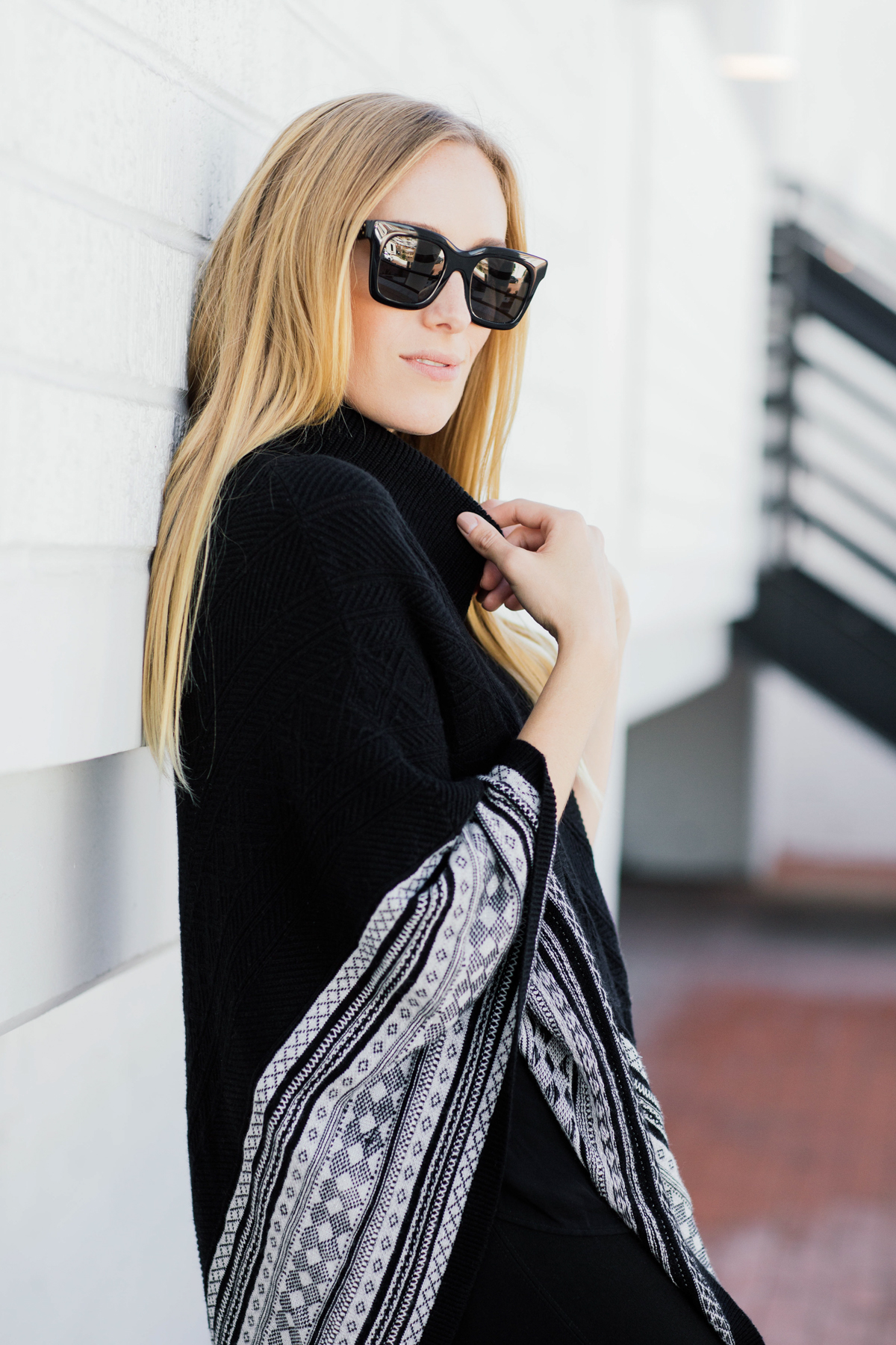 eatsleepwear, kimberly lapides, outfit, white house black market, whbm, holiday, poncho