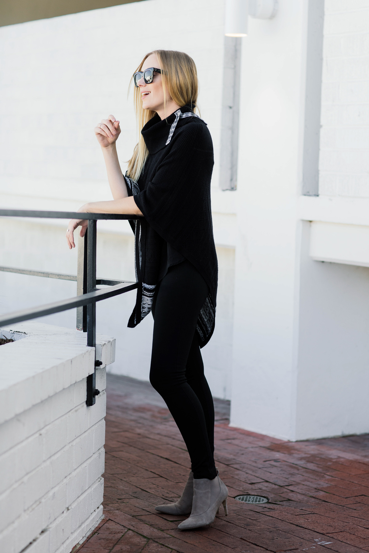 eatsleepwear, kimberly lapides, outfit, white house black market, whbm, holiday, poncho