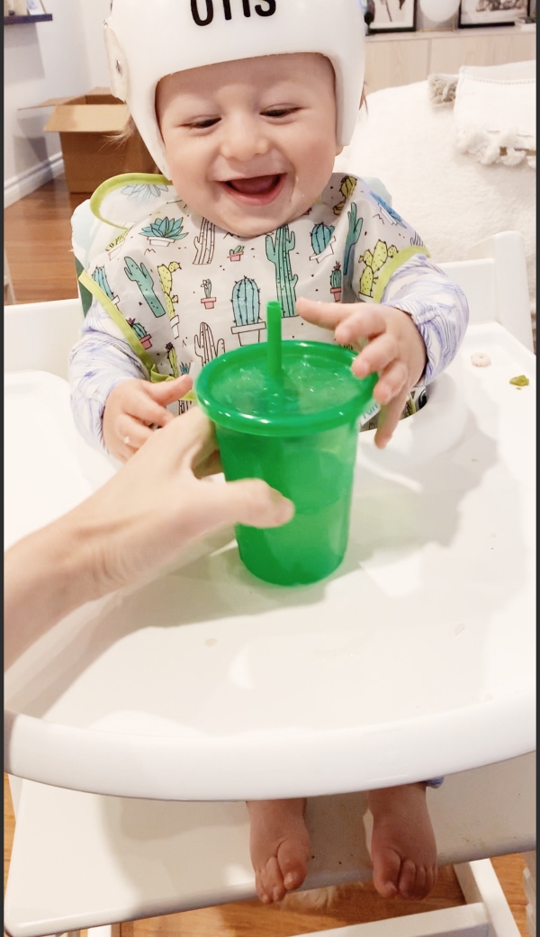 BABY FEEDING TIPS: BABY CEREAL, PUREE, AND BABY LED WEANING stokke high chair kimberly lapides eatsleepwear