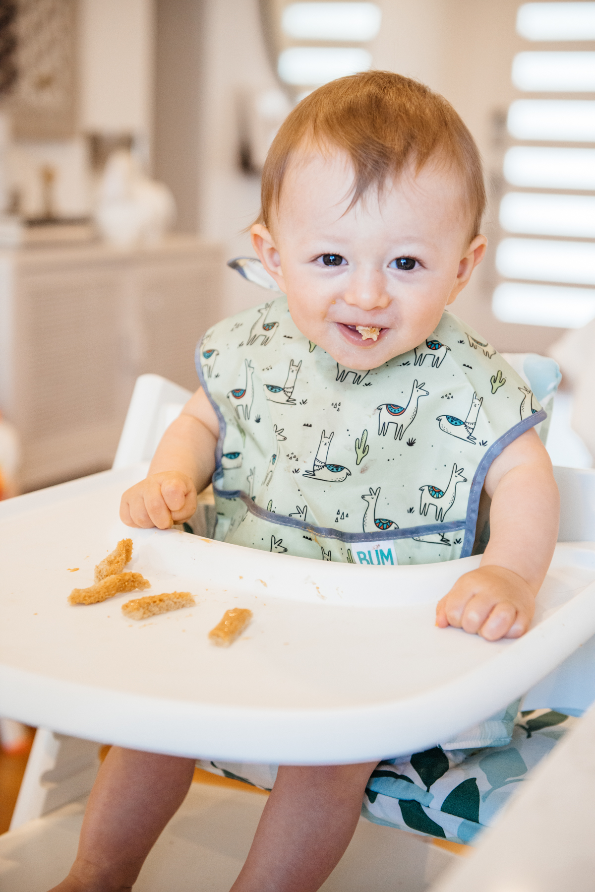 BABY FEEDING TIPS: BABY CEREAL, PUREE, AND BABY LED WEANING stokke high chair kimberly lapides eatsleepwear