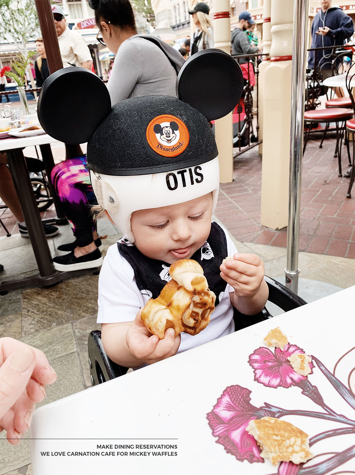 Tips for visiting Disneyland with a newborn baby and 1 year old baby eatsleepwear kimberly lapides carnation cafe, mickey waffles