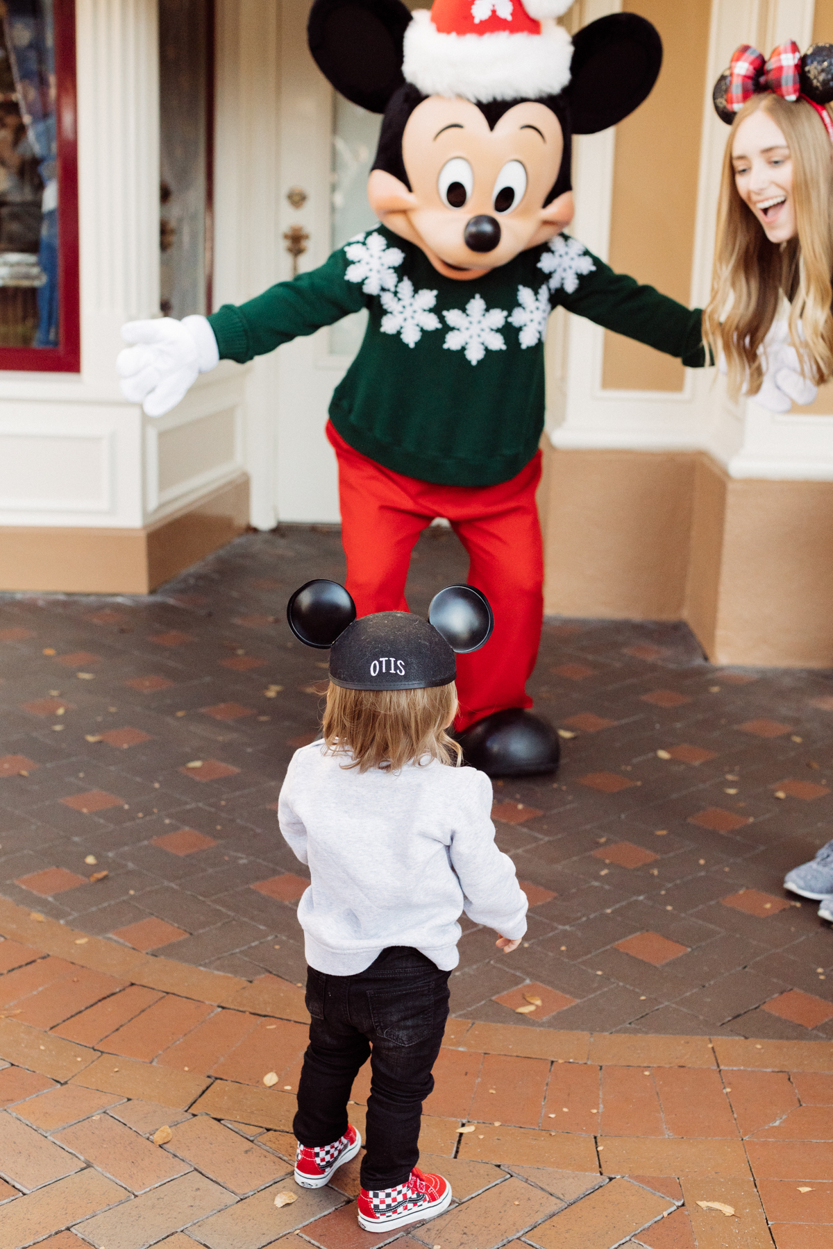 eatsleepwear kimberly lapides The holidays at Disneyland Resort Mickey Mouse