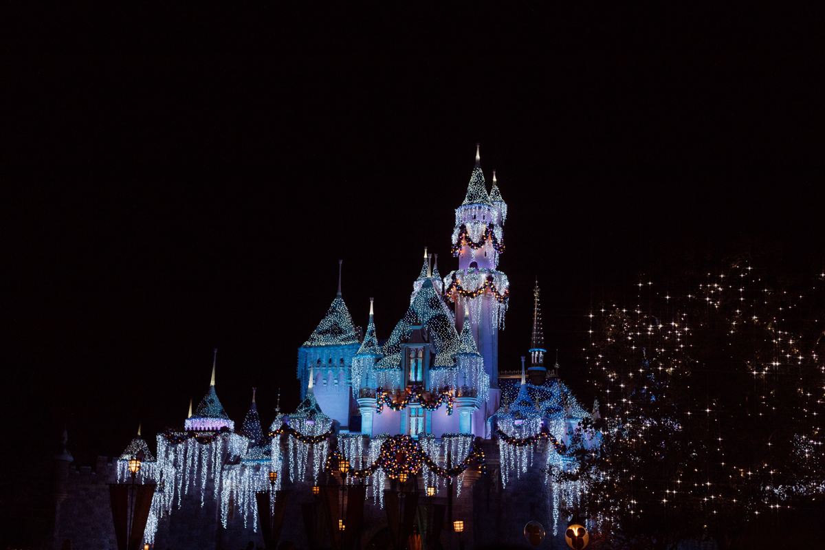 eatsleepwear kimberly lapides The holidays at Disneyland Resort holiday decor and main street usa sleeping beauty's castle at night