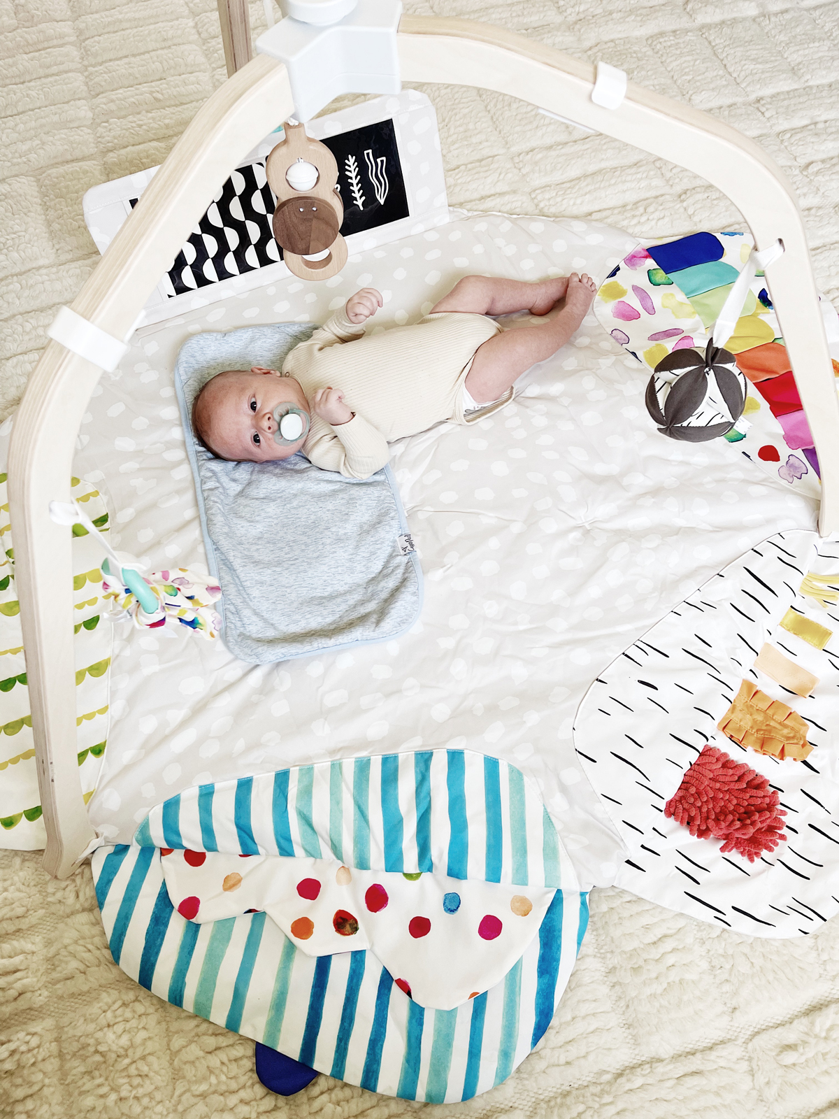 eatsleepwear newborn baby essentials the lovevery play mat
